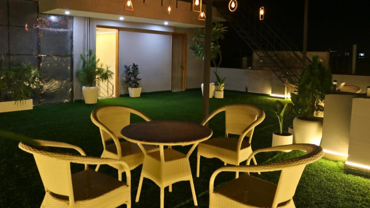 Fuji Ryokan Corporate Stays Гургаон Экстерьер фото